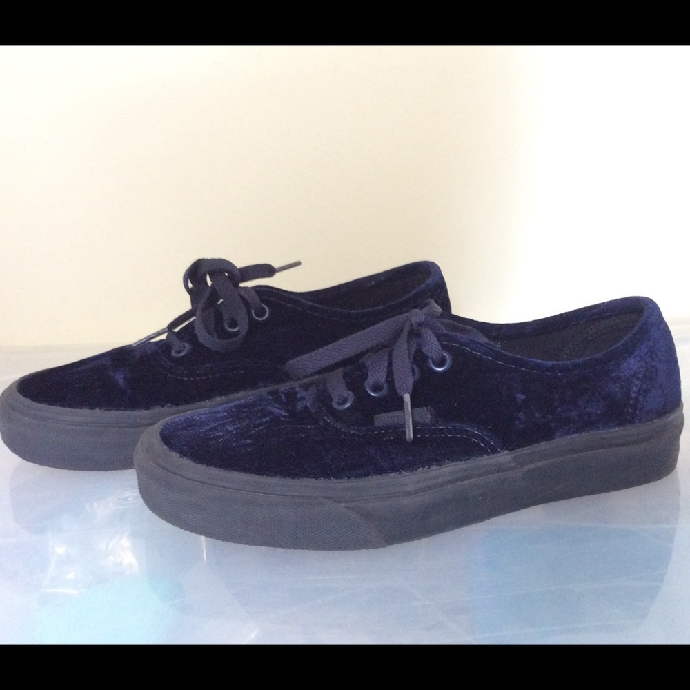 Navy Crush Velvet Lace up Vans - Picture 4 of 4